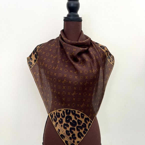 Louis Vuitton Iconic Scarf Monogram Leopard Animal Print Silk Satin Wrap - Picture 2 of 16